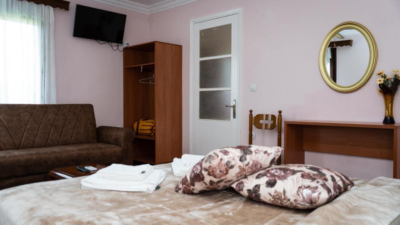 شقة Fani'S House Under Meteora كاستراكيون المظهر الخارجي الصورة