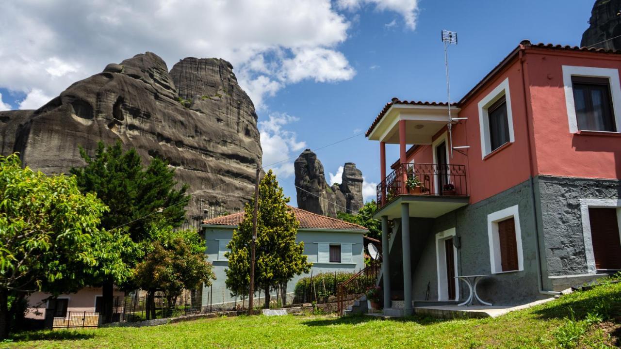 شقة Fani'S House Under Meteora كاستراكيون المظهر الخارجي الصورة